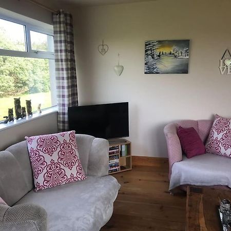 Rosie'S Pad Villa Louisburgh Esterno foto