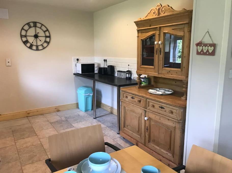 Rosie'S Pad Villa Louisburgh Esterno foto