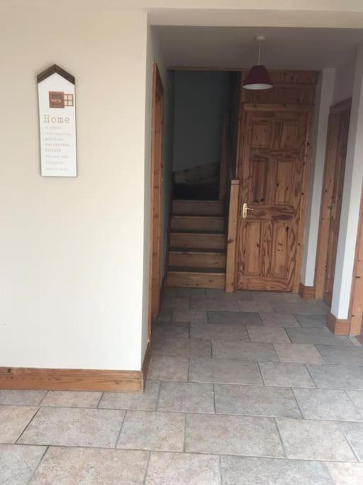 Rosie'S Pad Villa Louisburgh Esterno foto