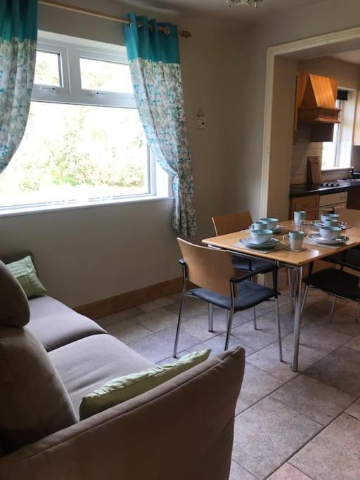 Rosie'S Pad Villa Louisburgh Esterno foto