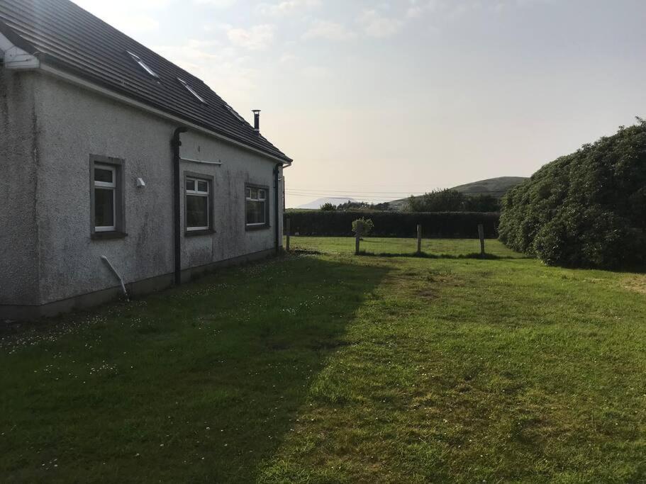 Rosie'S Pad Villa Louisburgh Esterno foto