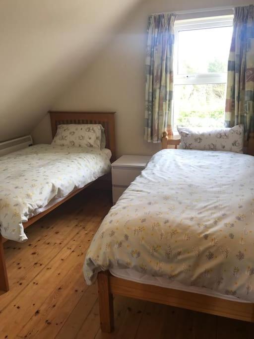 Rosie'S Pad Villa Louisburgh Esterno foto