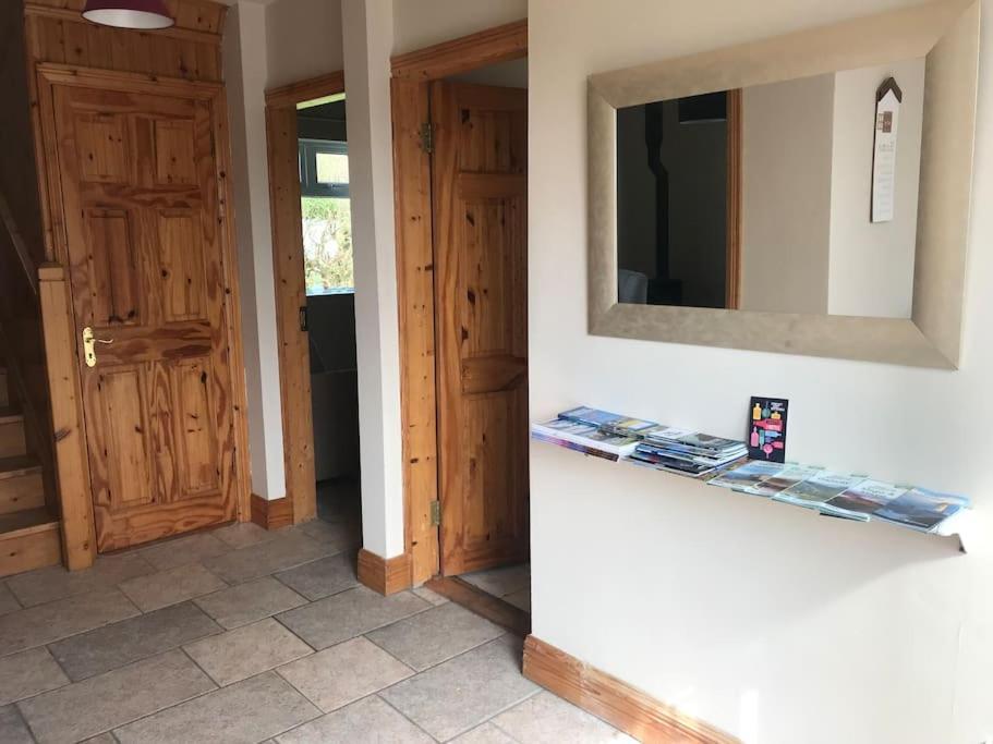 Rosie'S Pad Villa Louisburgh Esterno foto
